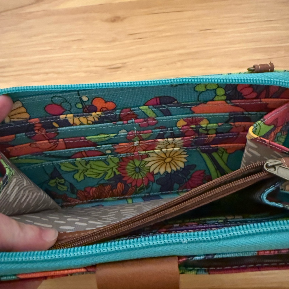 Sakroots‎ Colorful Floral Mini Bag - Picture 10 of 10